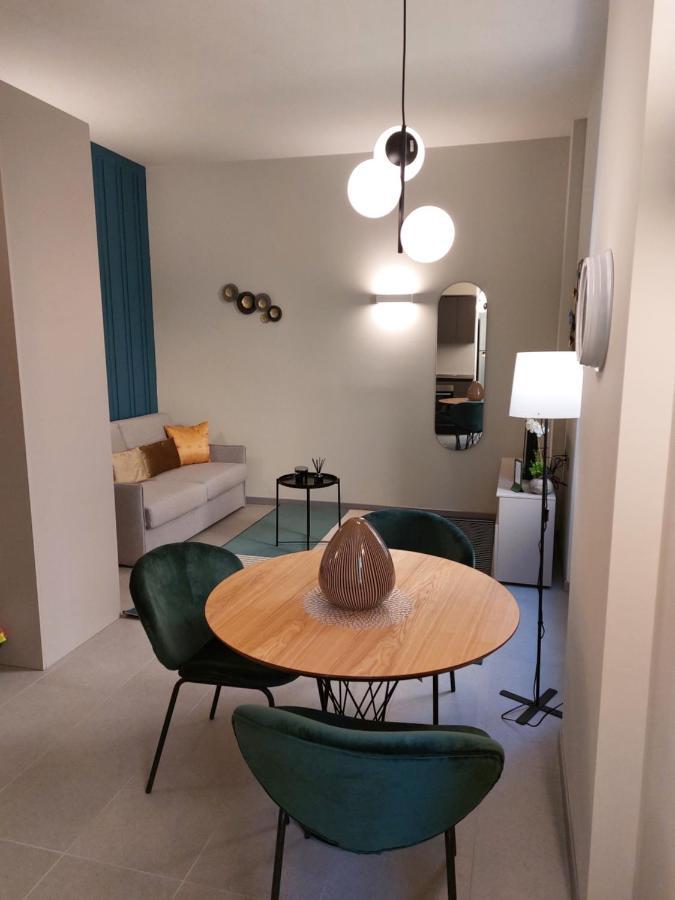 The 6 Apartments Rimini Extérieur photo