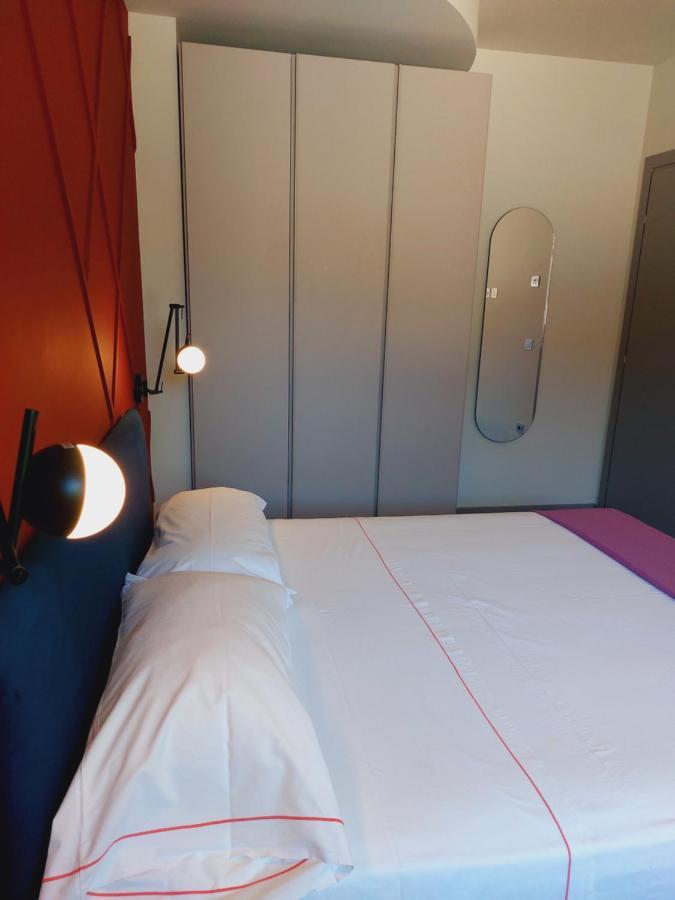 The 6 Apartments Rimini Extérieur photo